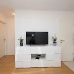 Apartamento Domy Apartment *